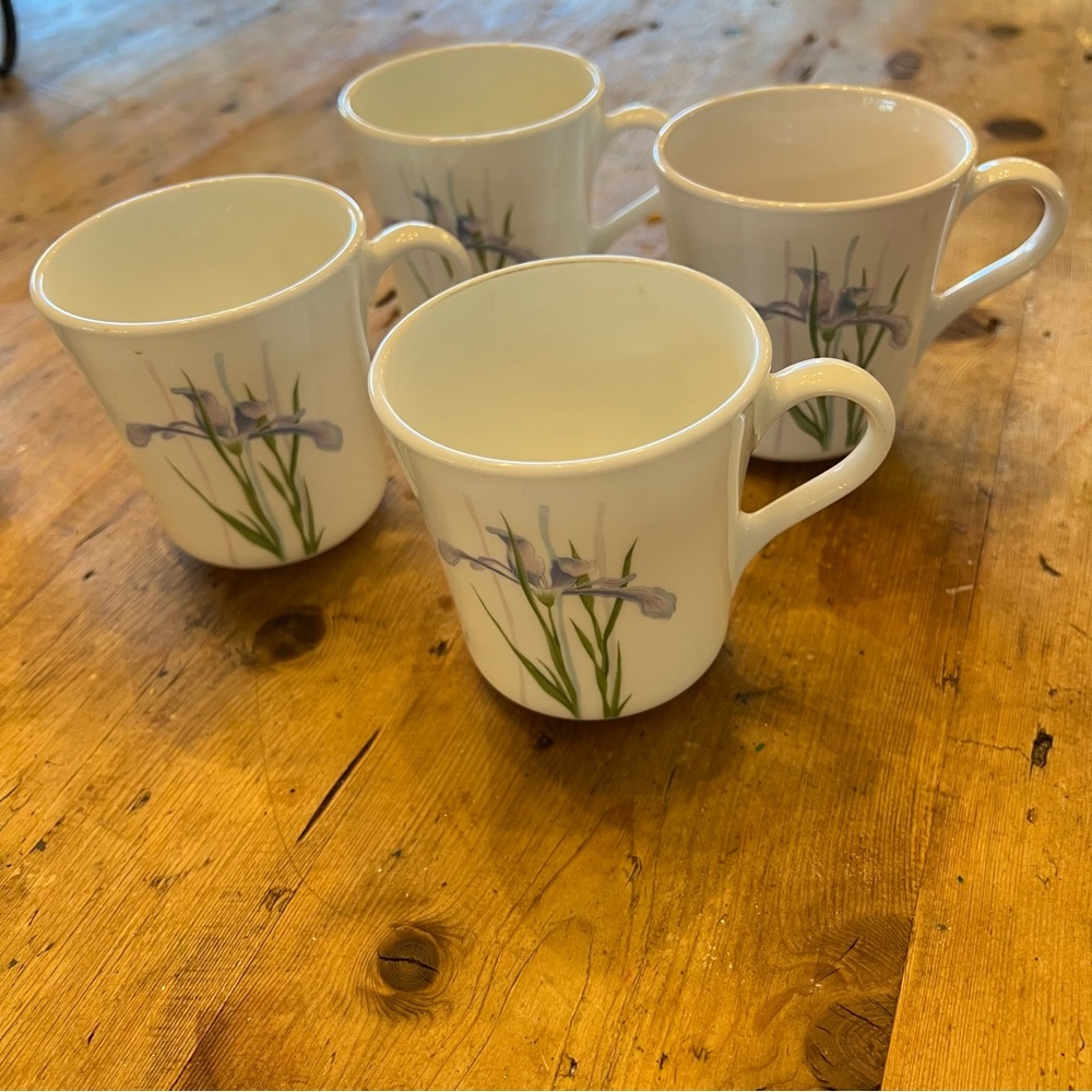 Set of 4 Corelle Corning Shadow Iris Coffee Cups Mugs 8 ounces Vintage Dishes